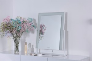 Buoni fornitori all'ingrosso Cina Produttori di specchi da terra in metallo Specchio per trucco da bagno intelligente illuminato regolabile con luce a LED